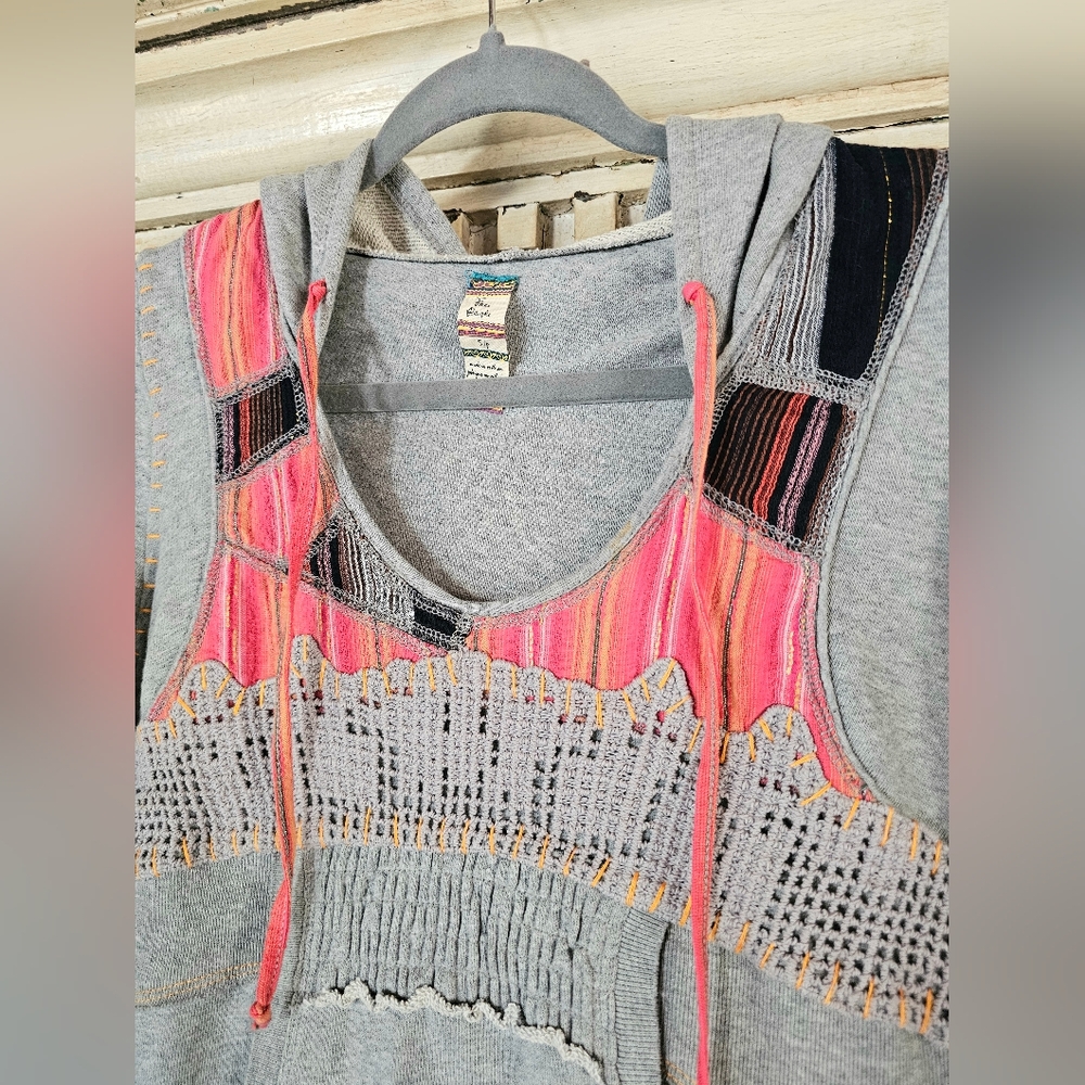 Free People Vintage Patchwork Hoodie Sweatshirt Gray Pink Trim Boho Small EUC - Picture 8 of 15